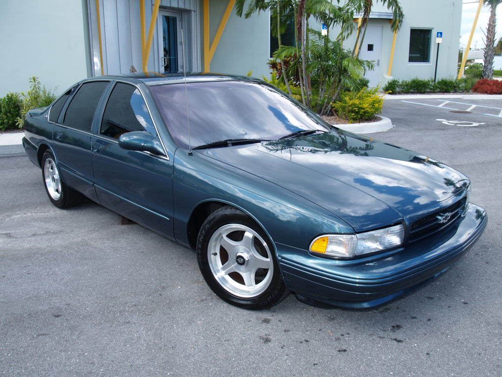 1996_chevrolet_impala_4_dr_ss_sedan-pic-32584.jpg