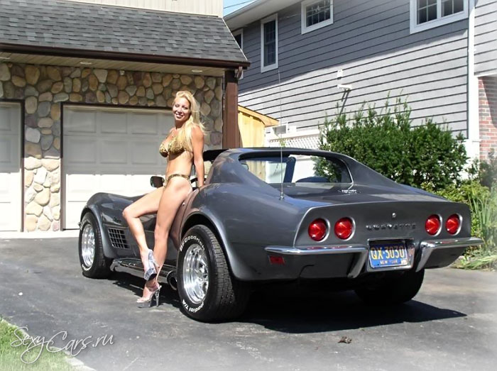 erotic-girl-corvette-photo28.jpg